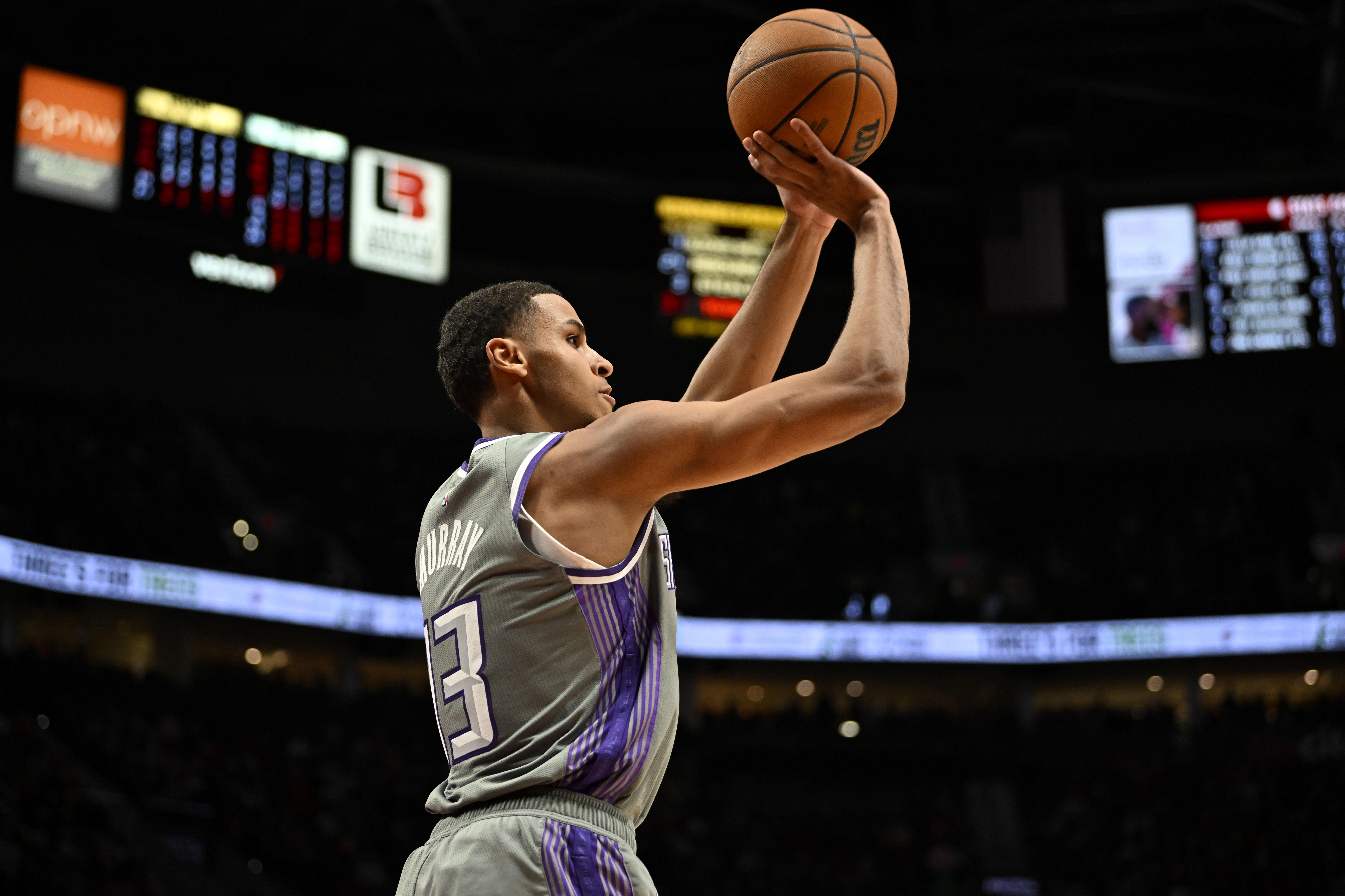 包含重磅！山东泰山迎欧联关键赛窗口期萨克拉门托国王回应争议，集结日里昂备战西甲的词条