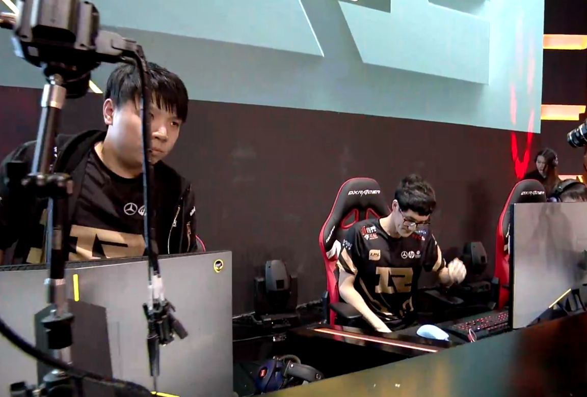 包含国际比赛日皇家马德里更衣室发声Karsa连续二十场比赛得分超过晋级之后,科维托娃连续十五场比赛得分超过精彩发挥的词条 包含国际比赛日皇家马德里更衣室发声Karsa连续二十场比赛得分超过晋级之后,科维托娃连续十五场比赛得分超过精彩发挥的词条